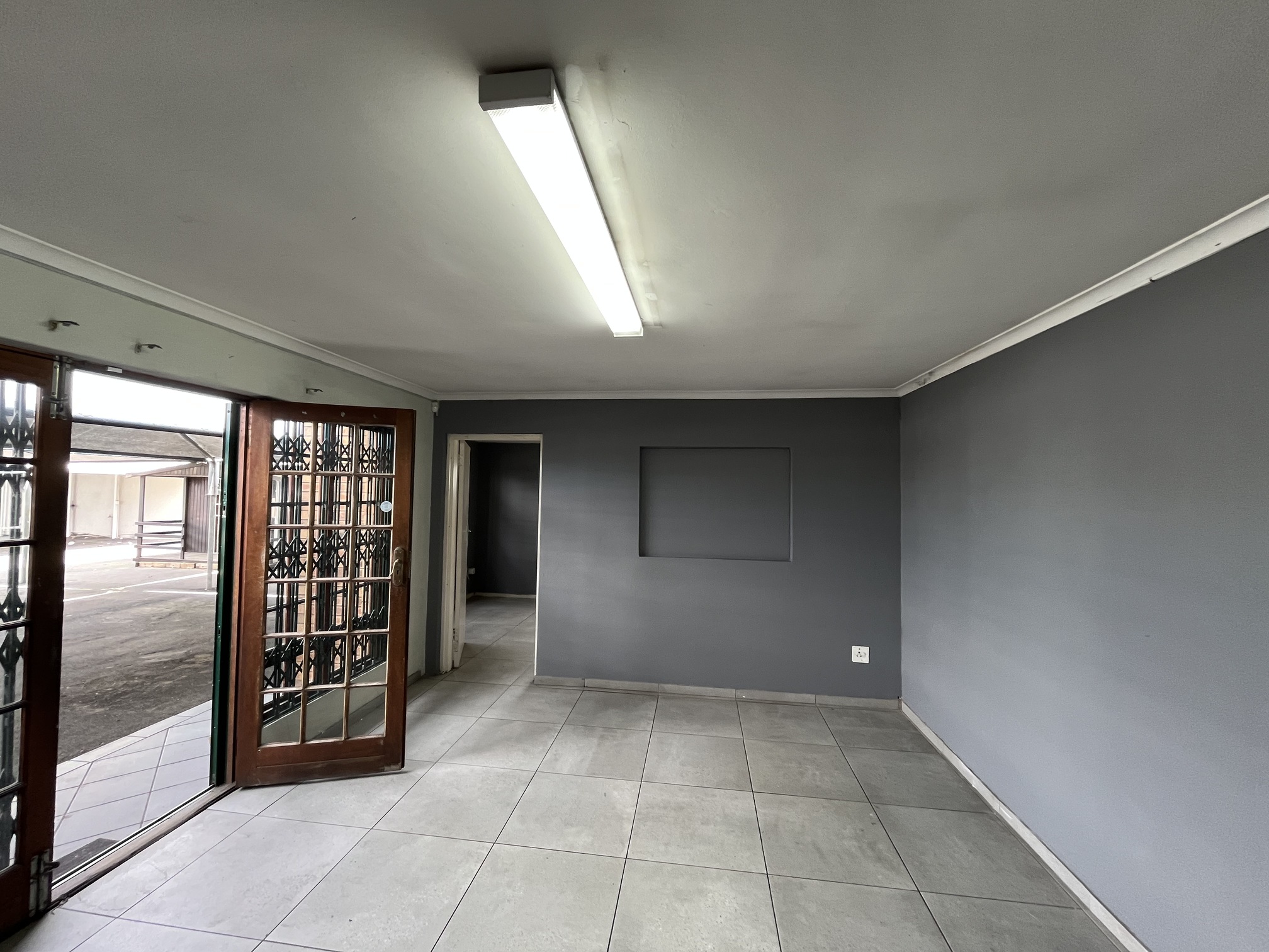 To Let commercial Property for Rent in Goodwood Central Western Cape